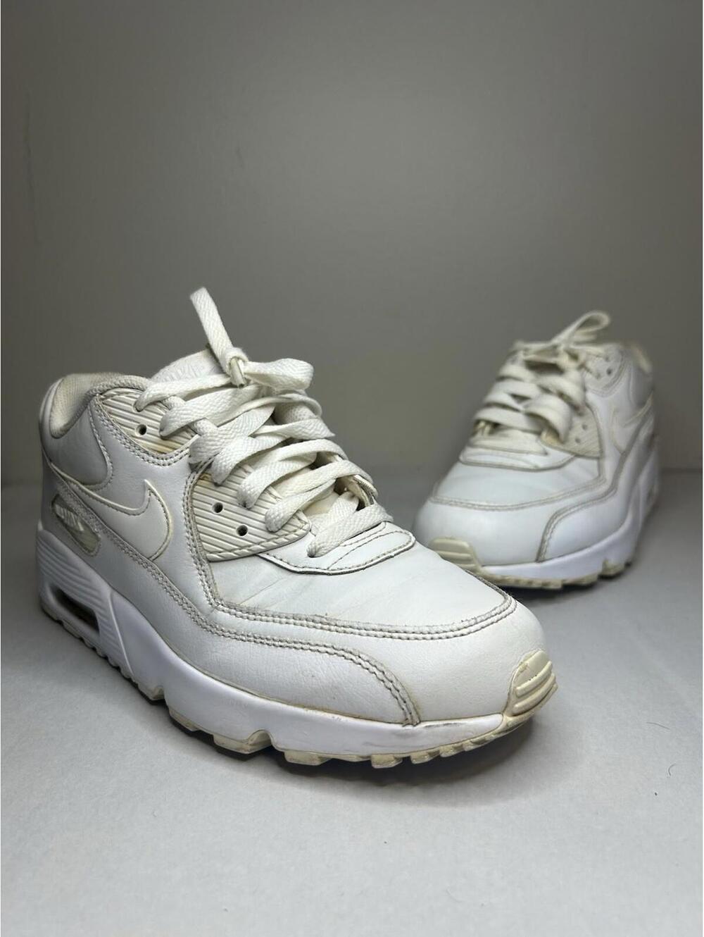 Nike Air Max 90 GS Triple White CD6864-100 Shoes Size 5.5Y